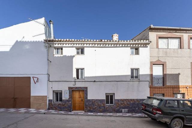 Casa adosada en Venta en  PARRAS en Montejícar