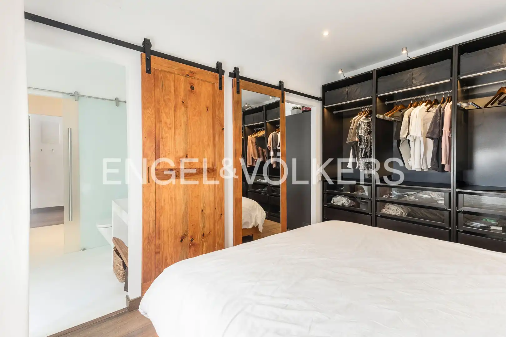Habitación de Piso en venta en Barcelona con Calefacción, Jardín privado y Parquet