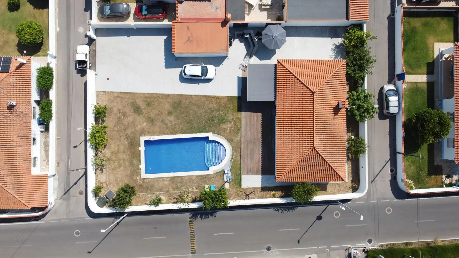 Vista exterior de Casa o xalet en venda en Vinaròs amb Aire condicionat, Calefacció i Jardí privat