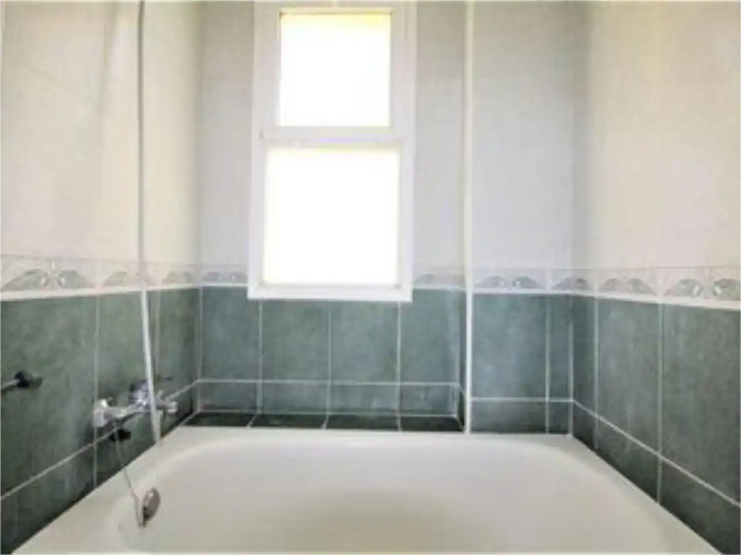 Bathroom of Flat for sale in Estepona  with Swimming Pool and Balcony