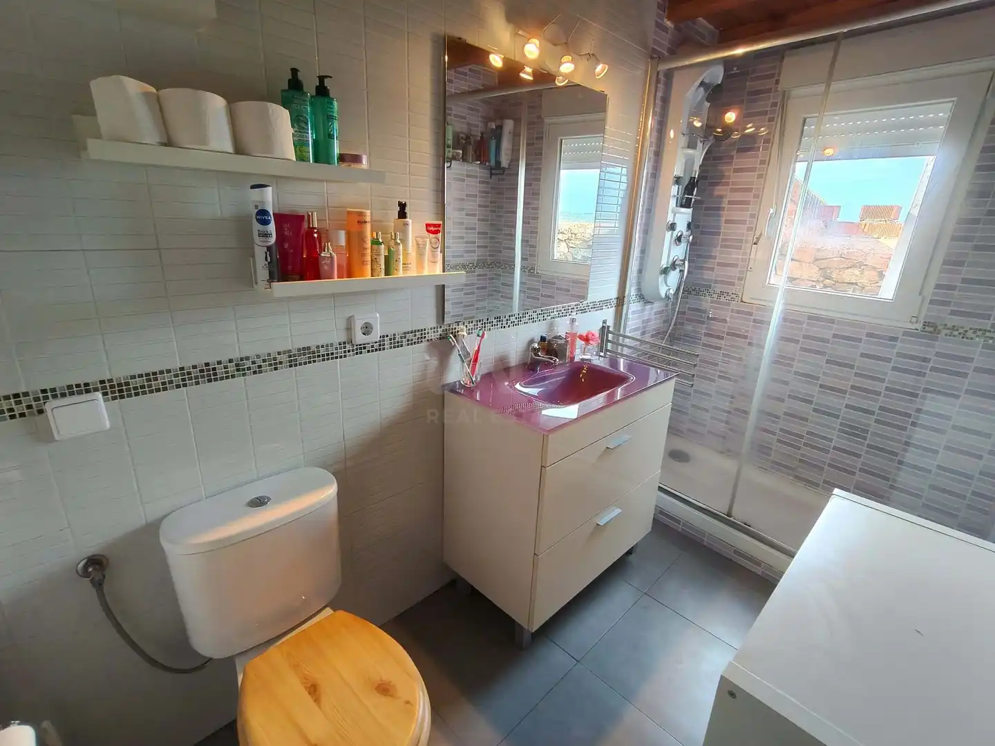 Bathroom of Country homes for sale in Bermellar  with Heating, Terrace and Swimming Pool