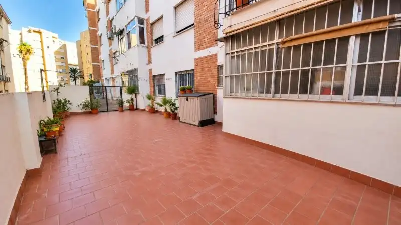 Piso con ascensor en venta en Bailén - Miraflores, imagen 3