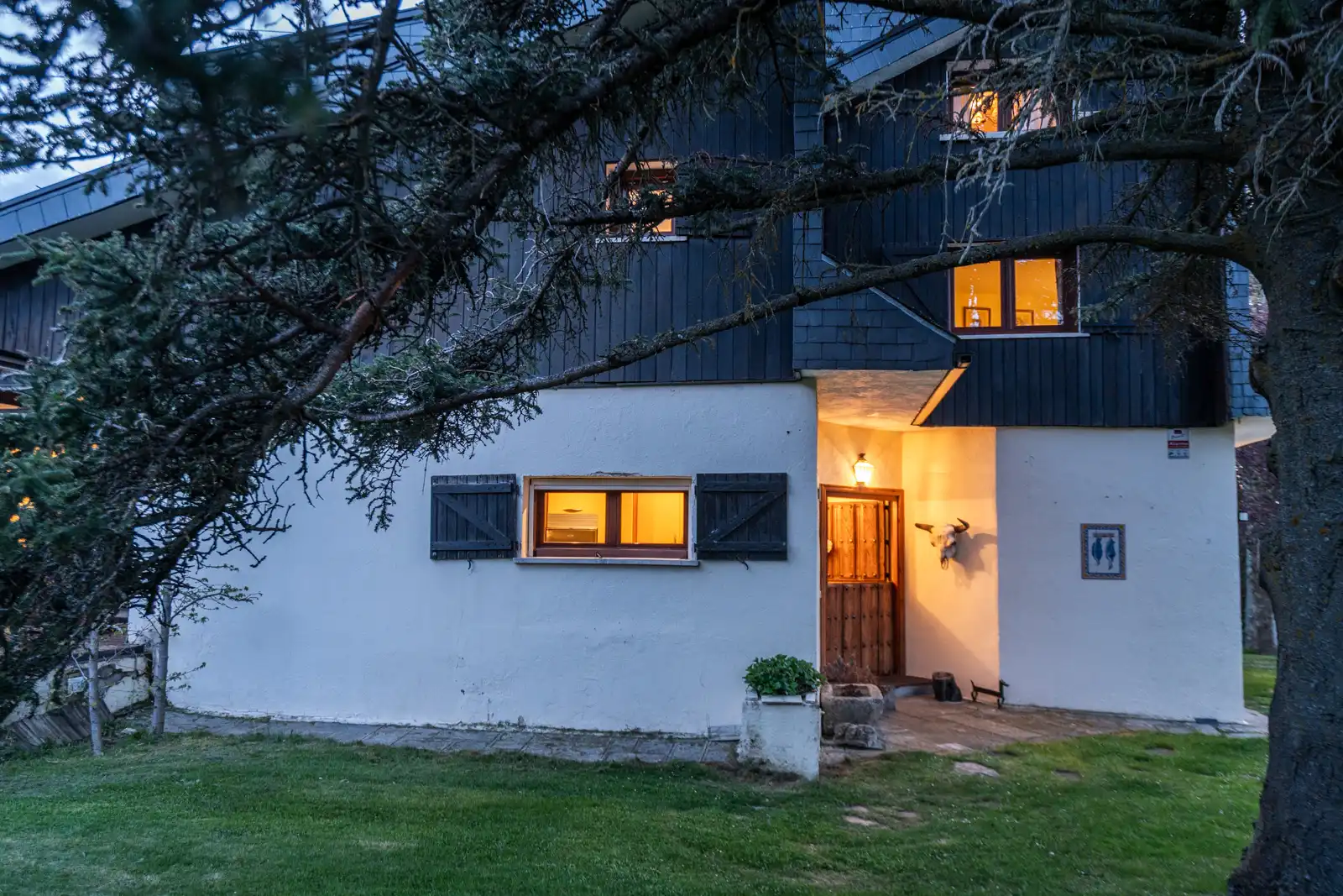 Exterior view of Houses for sale in El Espinar  with Heating, Private garden and Terrace