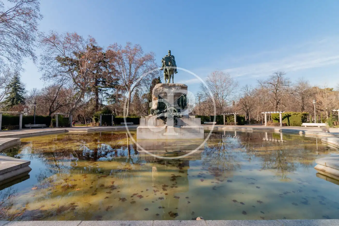 Jardí de Pis de lloguer en Madrid amb Aire condicionat, Calefacció i Moblat
