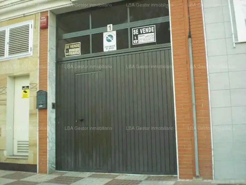 Aparcament de Garatge en venda en Bailén