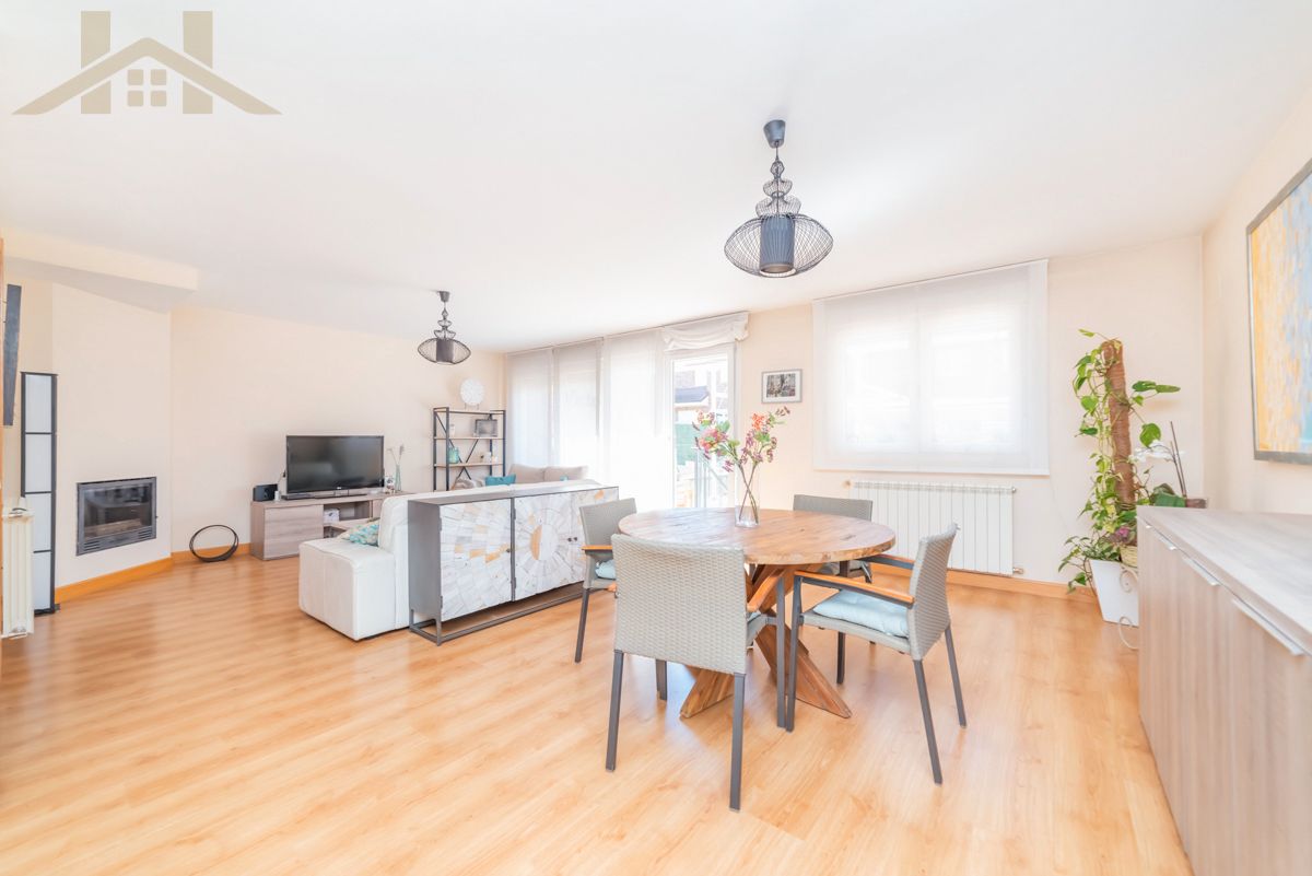 Single-family semi-detached for sale in Calle de Francisco Revelles Tejada, Santa Teresa