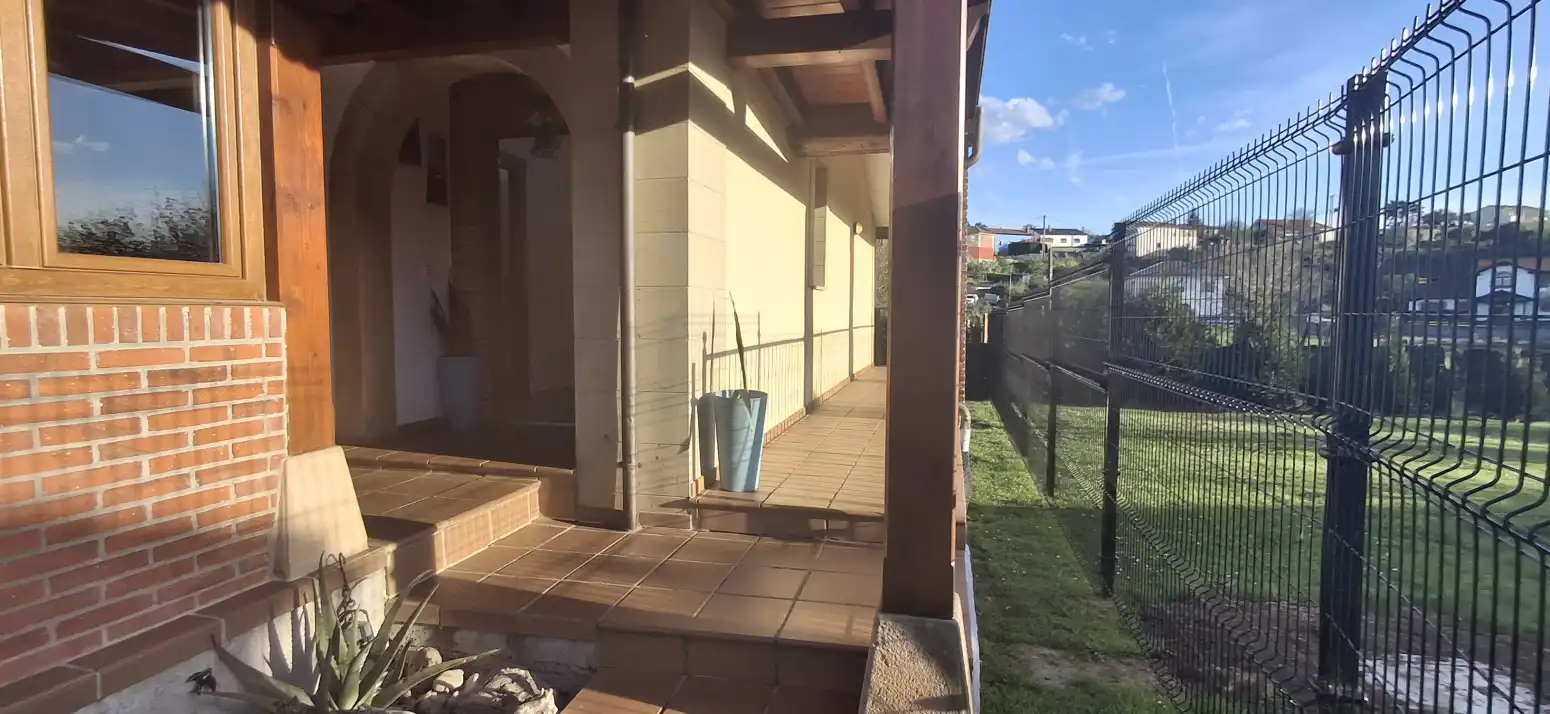 Terraza de Casa o chalet en venta en Santillana del Mar con Calefacción, Jardín privado y Parquet