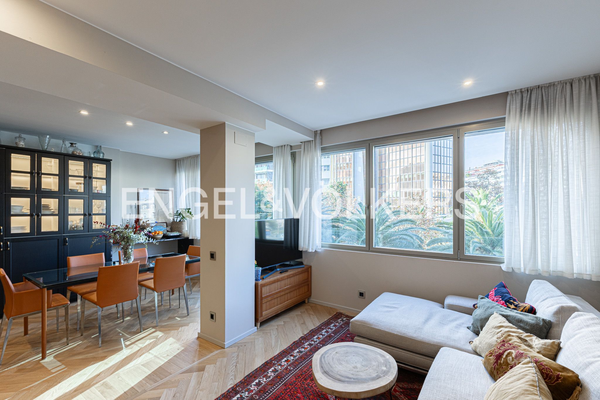 Wohnzimmer von Wohnung zum Verkauf in  Barcelona Capital mit Klimaanlage, Heizung und Parkett