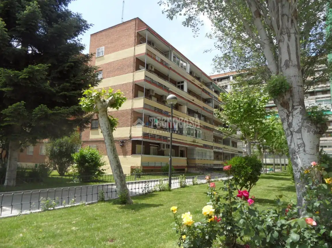 Vista exterior de Piso en venta en Leganés con Aire acondicionado, Calefacción y Terraza