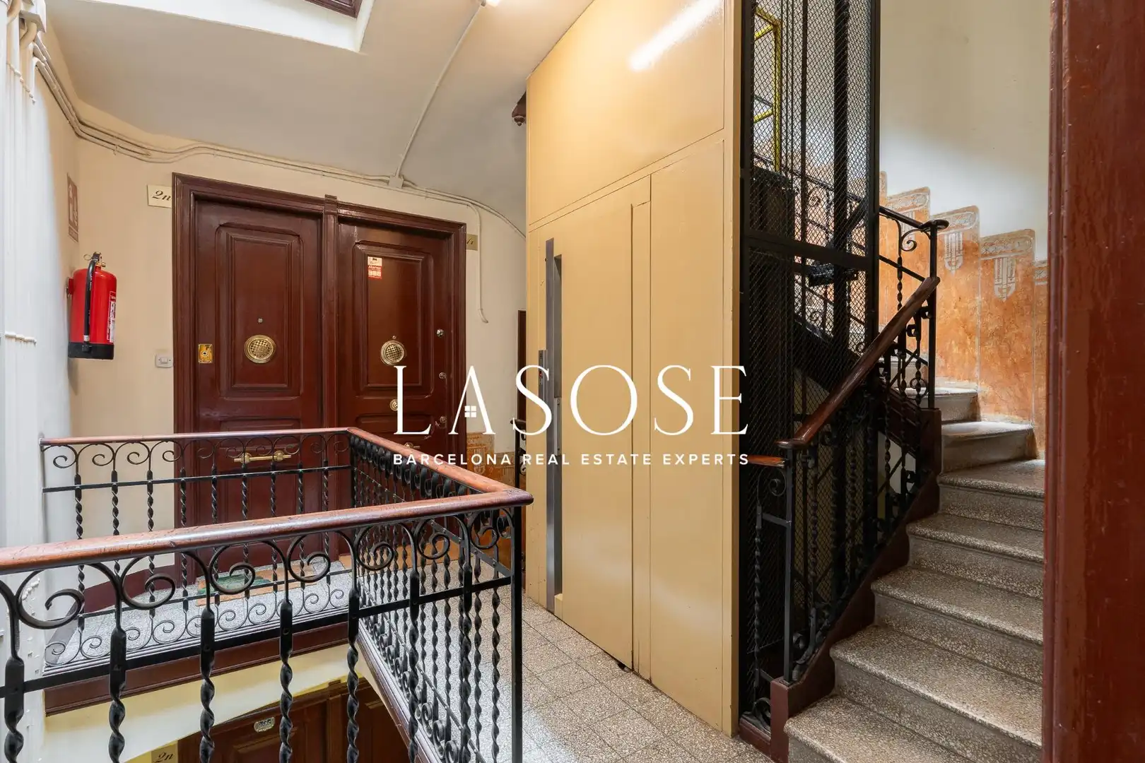Piso con balcón en venta en Carrer DIPUTACIO, imagen 28