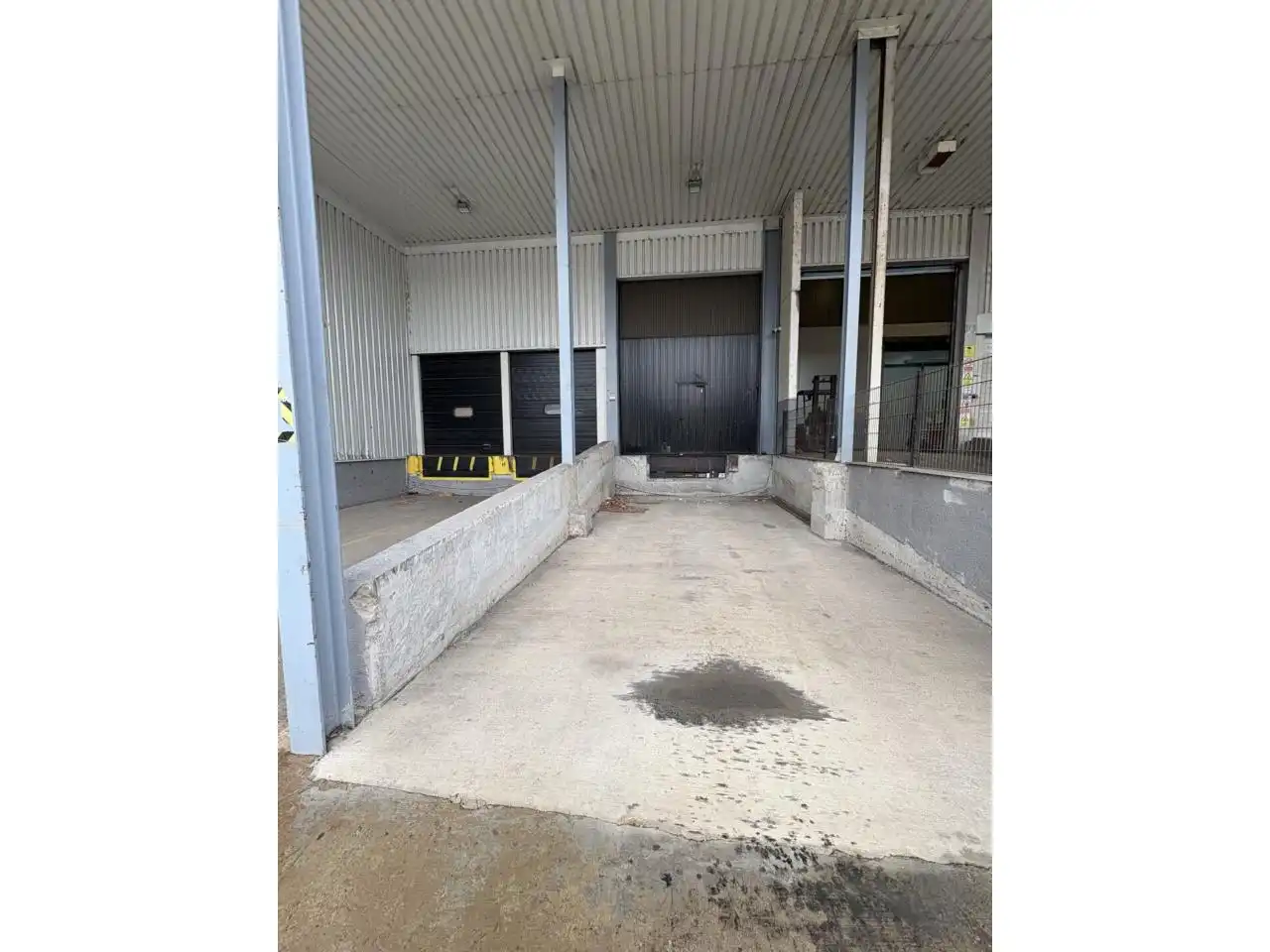 Nave industrial de alquiler en El Prat de Llobregat con Calefacción y Alarma
