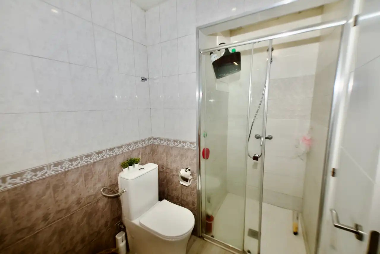Badezimmer von Wohnung zum Verkauf in Terrassa mit Klimaanlage, Heizung und Parkett