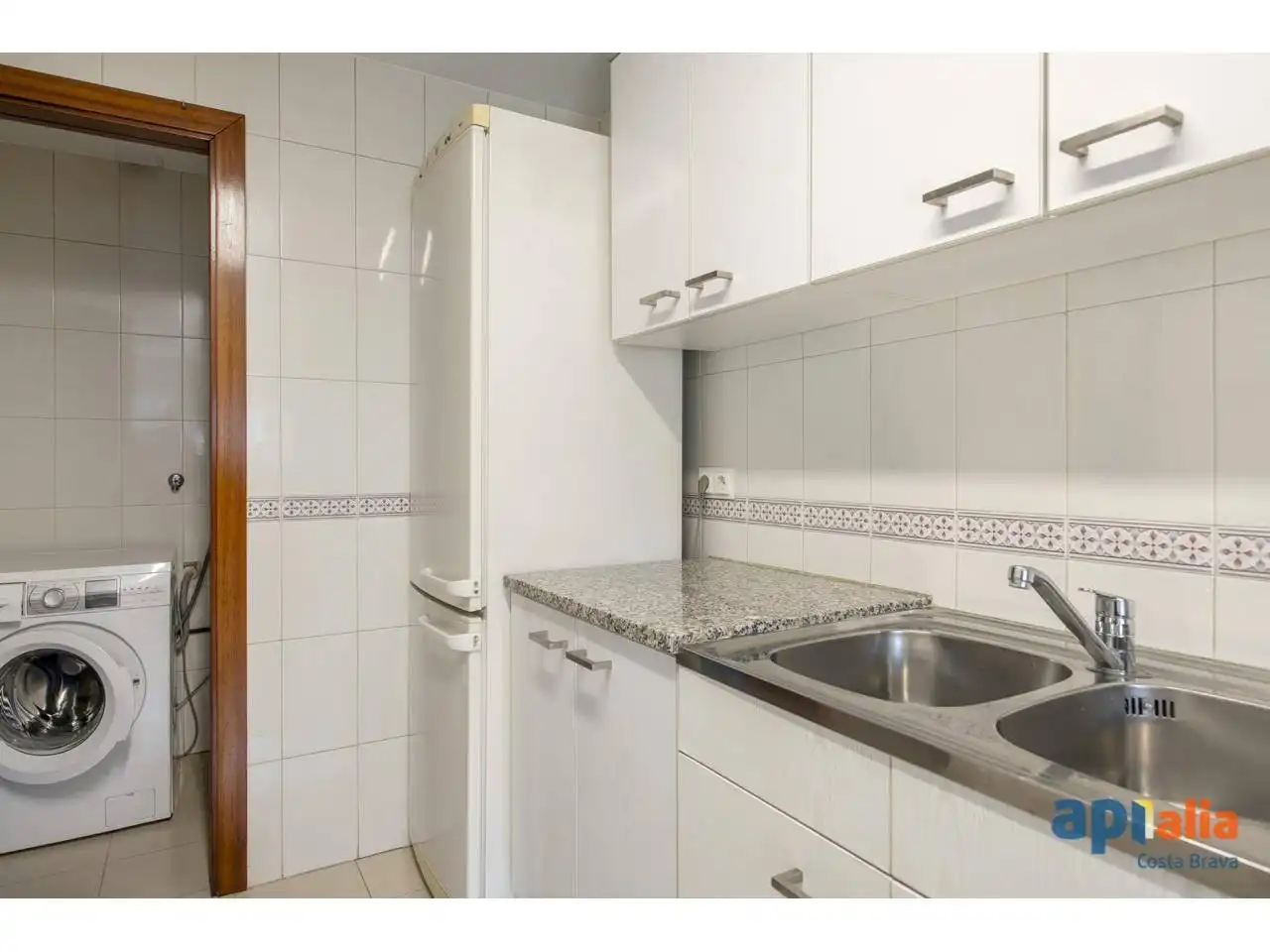 Kitchen of Apartments for sale in Girona  with Air Conditioner, Heating and Terrace