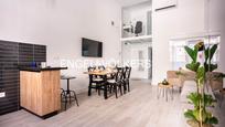 Sala d'estar de Dúplex en venda en  Sevilla Capital amb Aire condicionat, Calefacció i Terrassa