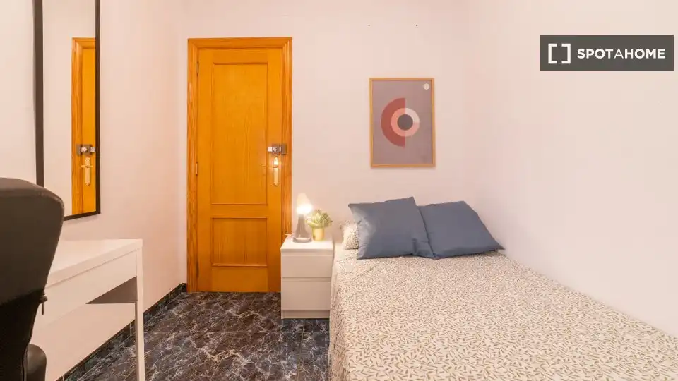 Bedroom of Flat for share in Massamagrell  with Air Conditioner, Terrace and Furnished