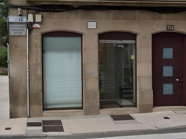Local comercial en venda a Avenida de Rosalía de Castro 112
