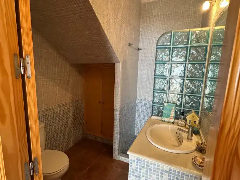 Badezimmer von Wohnung zum Verkauf in Urbasur