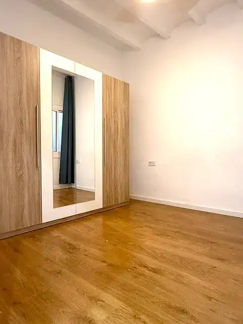 Dormitori de Pis en venda en Sant Boi de Llobregat amb Aire condicionat, Calefacció i Parquet