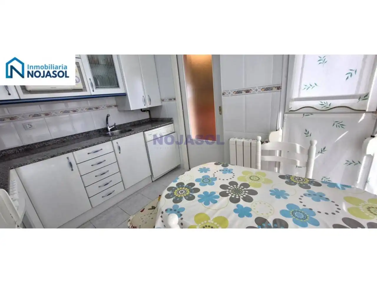 Cuina de Apartament en venda en Noja amb Calefacció, Terrassa i Traster