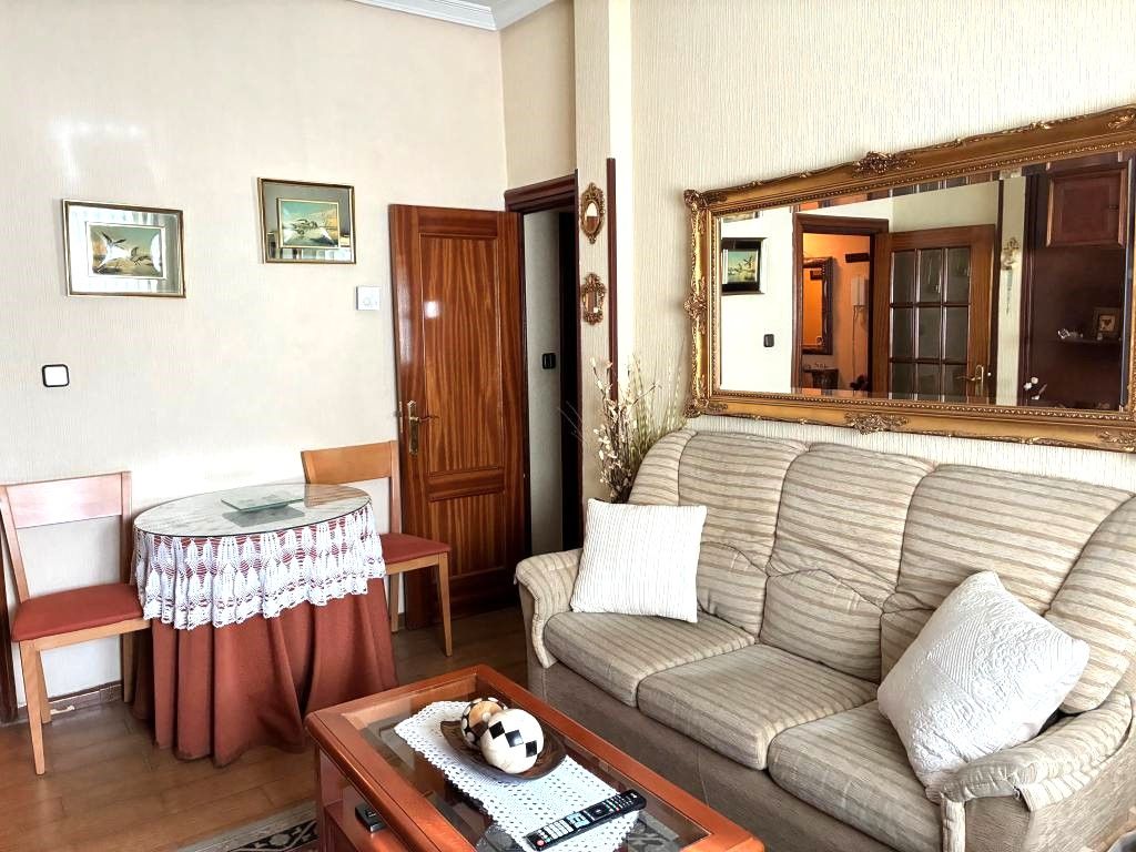 Sala de estar de Piso en venta en  Madrid Capital con Aire acondicionado y Calefacción