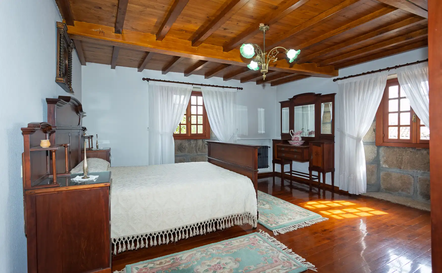 Schlafzimmer von Country house zum Verkauf in Lalín mit Möbliert