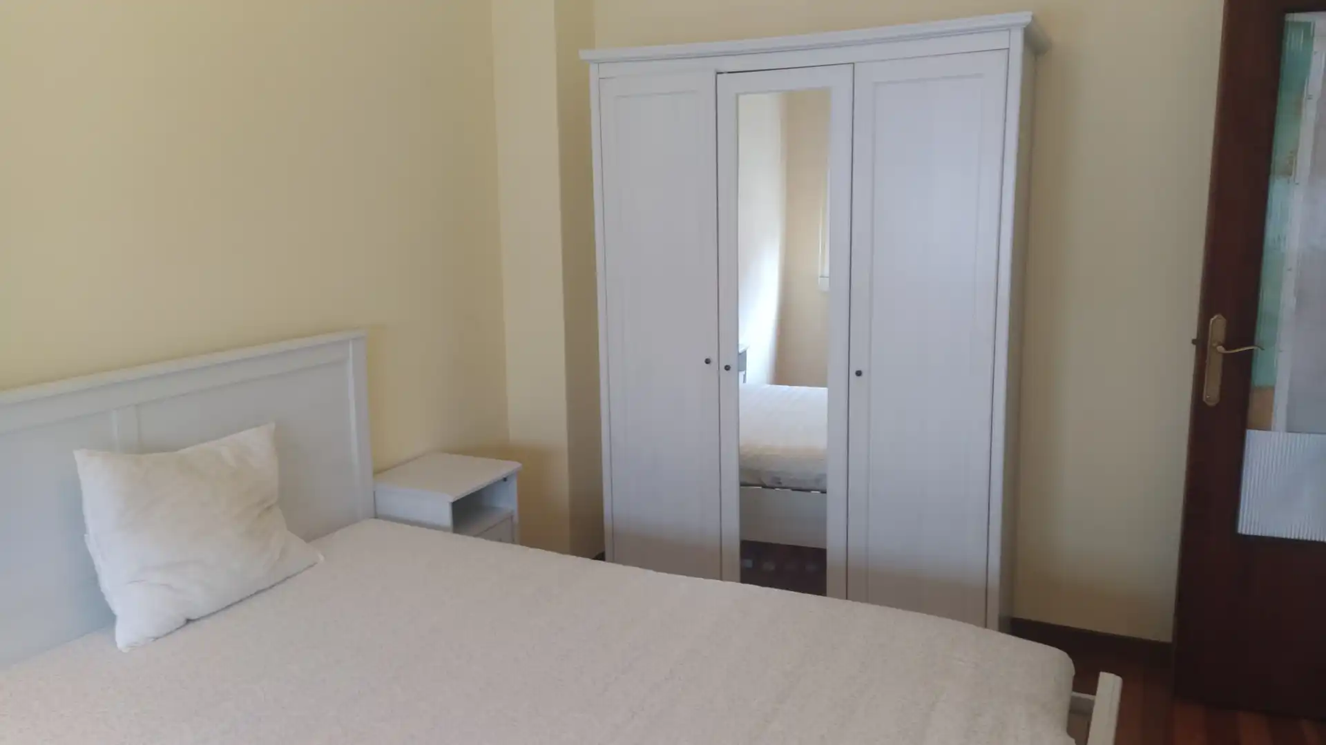 Bedroom of Flat for rent in A Coruña Capital   with Furnished, Oven and Washing machine