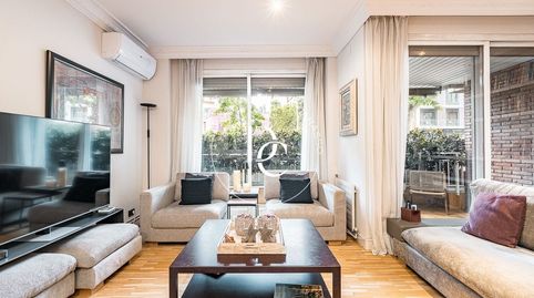 Foto 2 de Piso en venta en Via Augusta, Les Tres Torres, Barcelona Capital