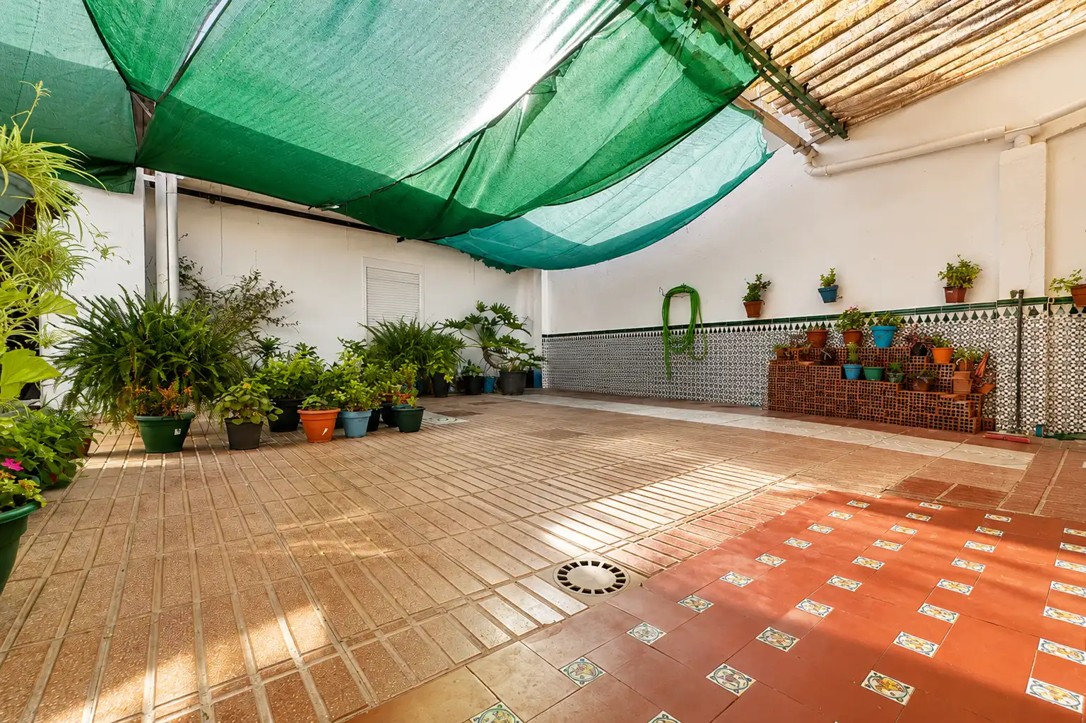Terrace of Houses for sale in Alcalá del Río  with Air Conditioner, Private garden and Terrace