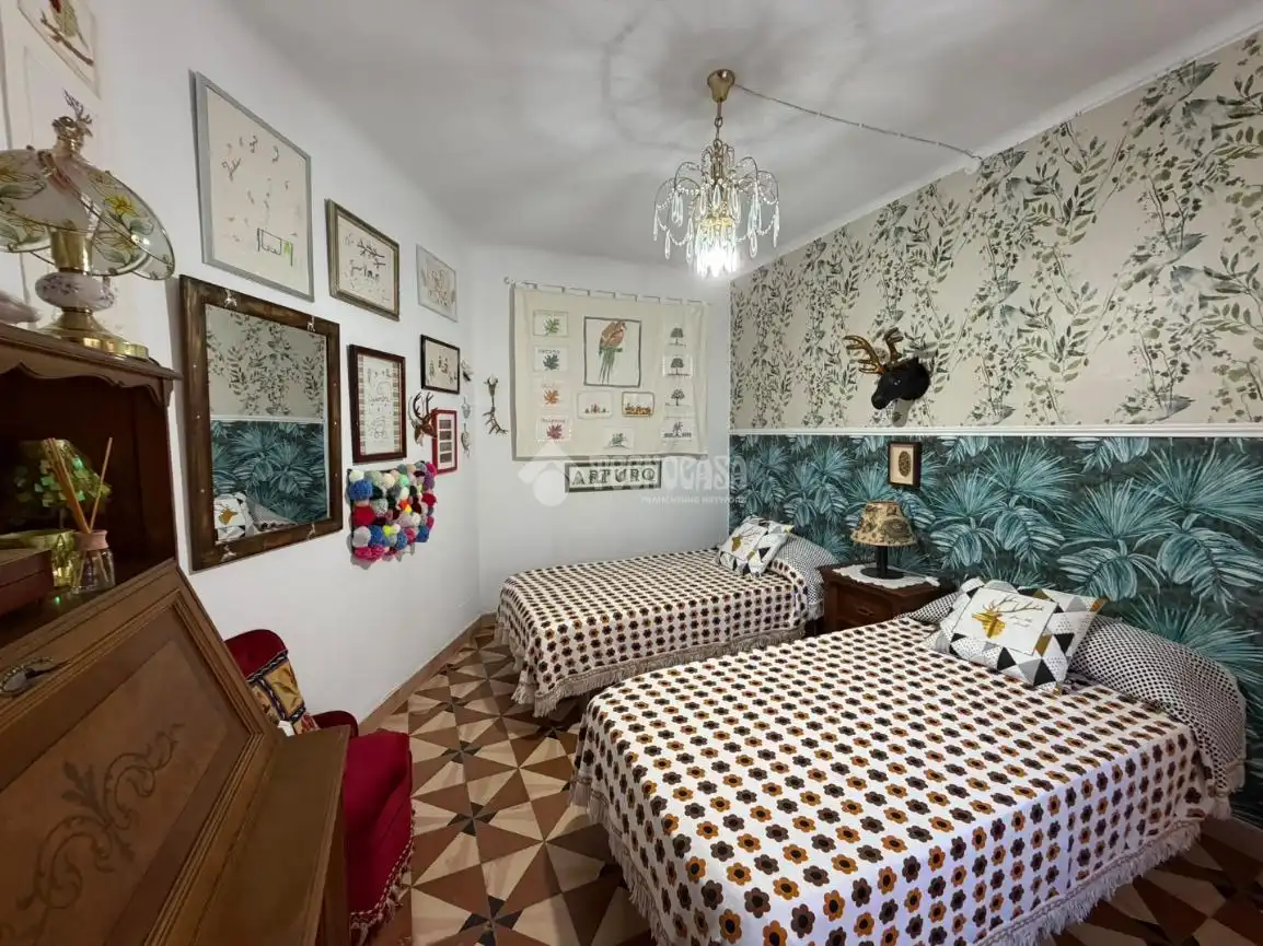 Habitación de Casa adosada en venta en Ainzón, Zaragoza