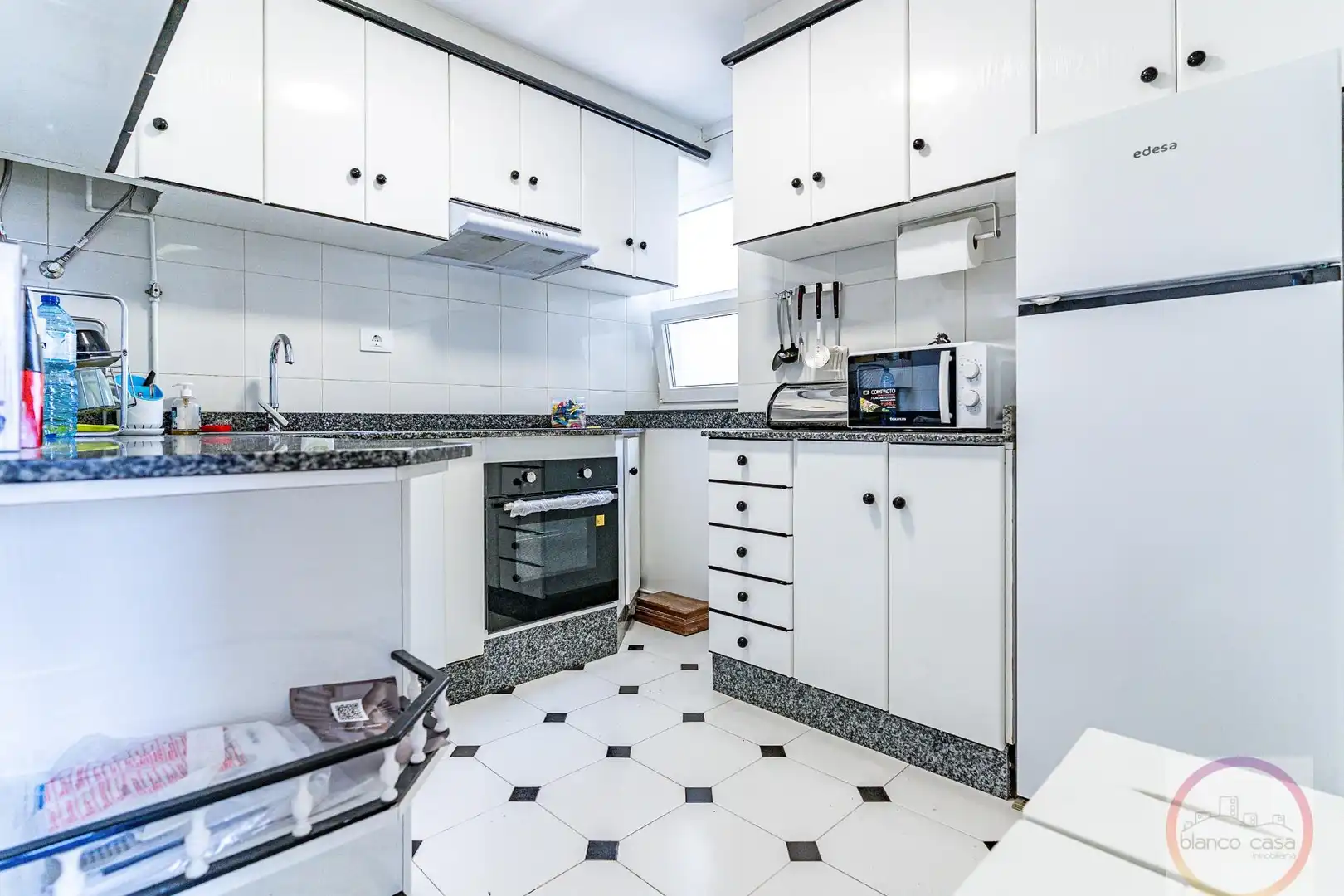 Cocina de Piso en venta en A Coruña Capital  con Calefacción y Amueblado