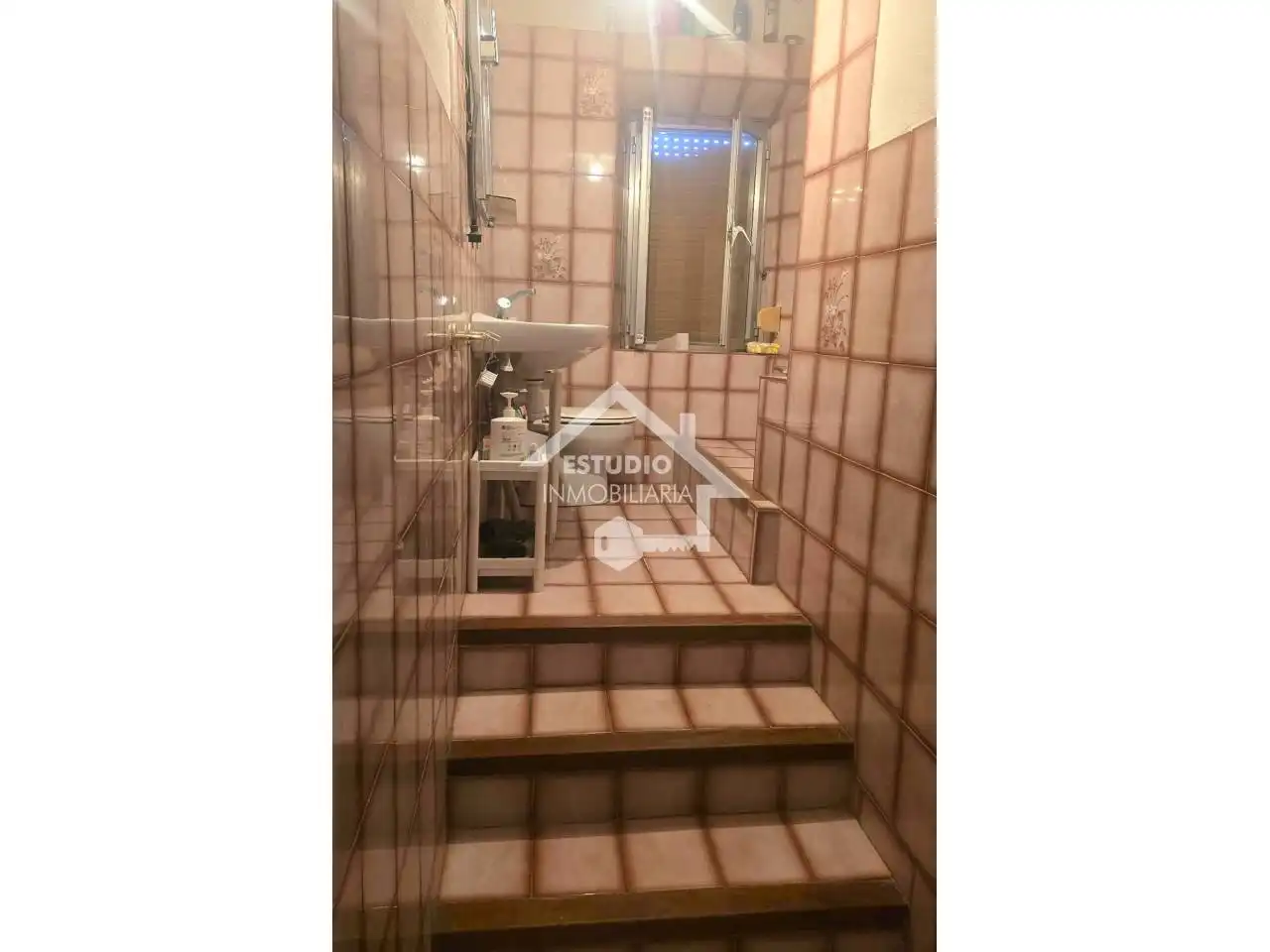 Bathroom of Houses for sale in Espronceda, Navarra