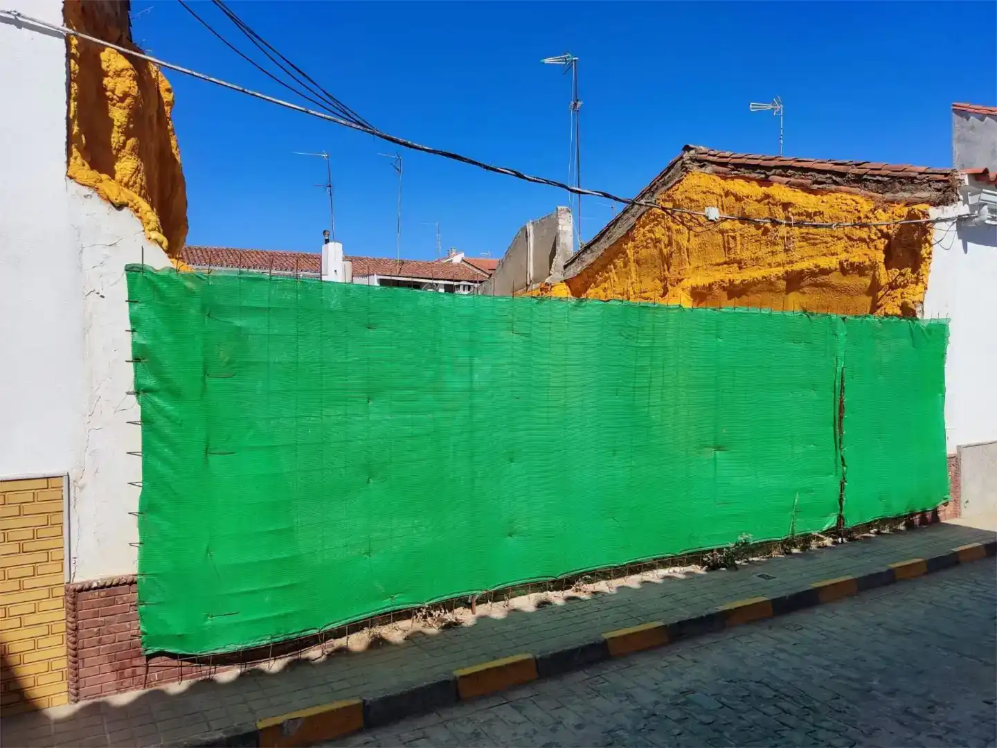 Vista exterior de Terreno en venta en Fregenal de la Sierra, Badajoz