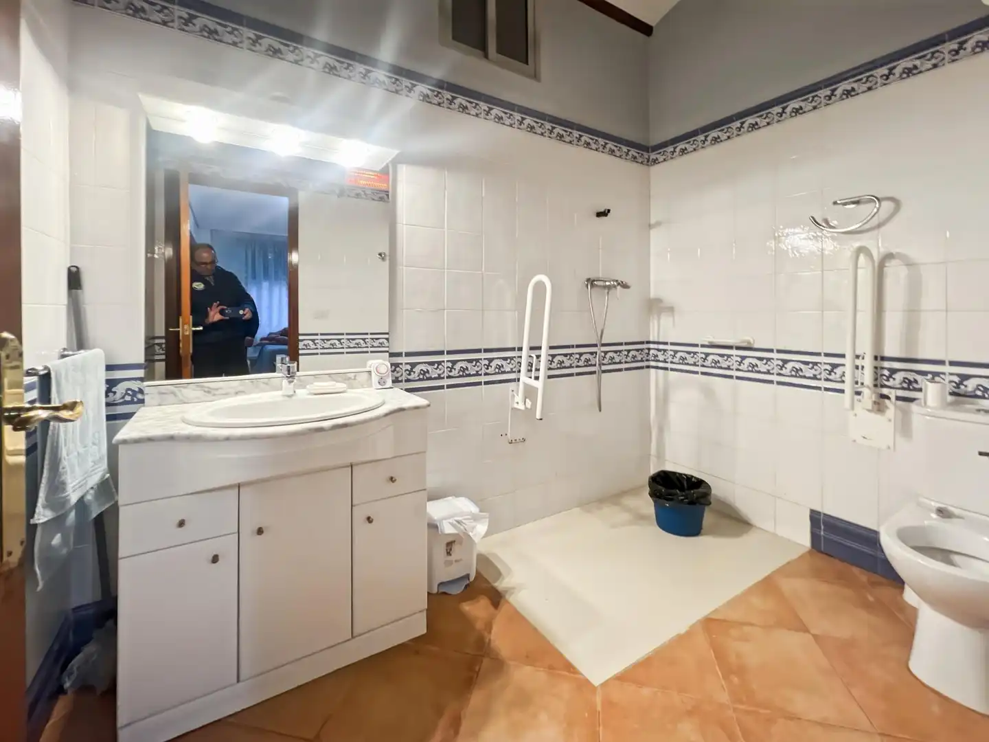 Bany de Casa o xalet en venda en Almazora / Almassora amb Terrassa, Traster i Balcó