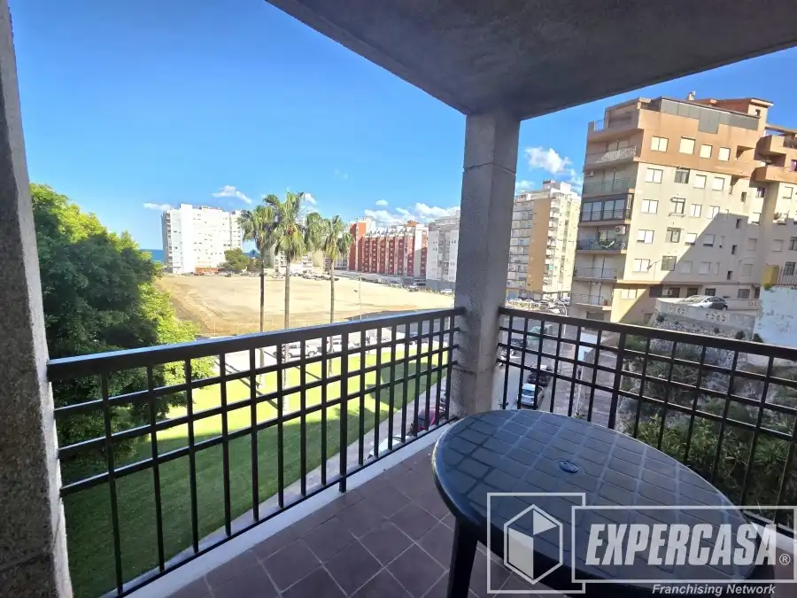Vista exterior de Apartament de lloguer en Cullera amb Terrassa, Piscina i Moblat