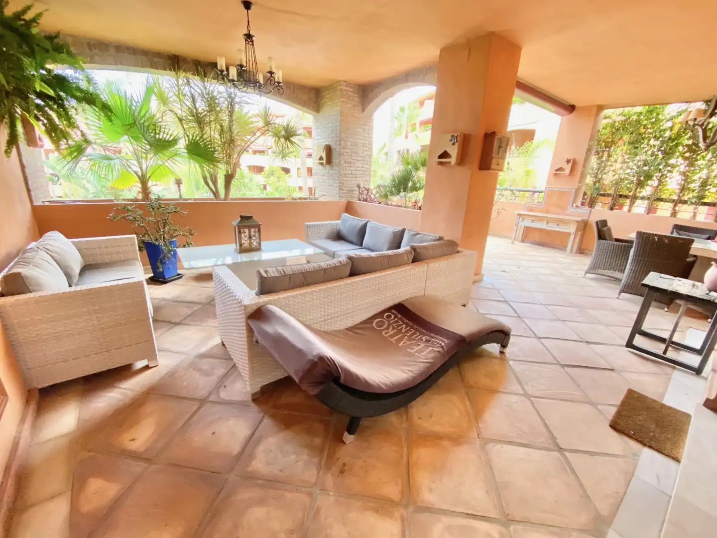 Terrasse von Wohnungen zur Miete in Marbella mit Klimaanlage, Terrasse und Schwimmbad