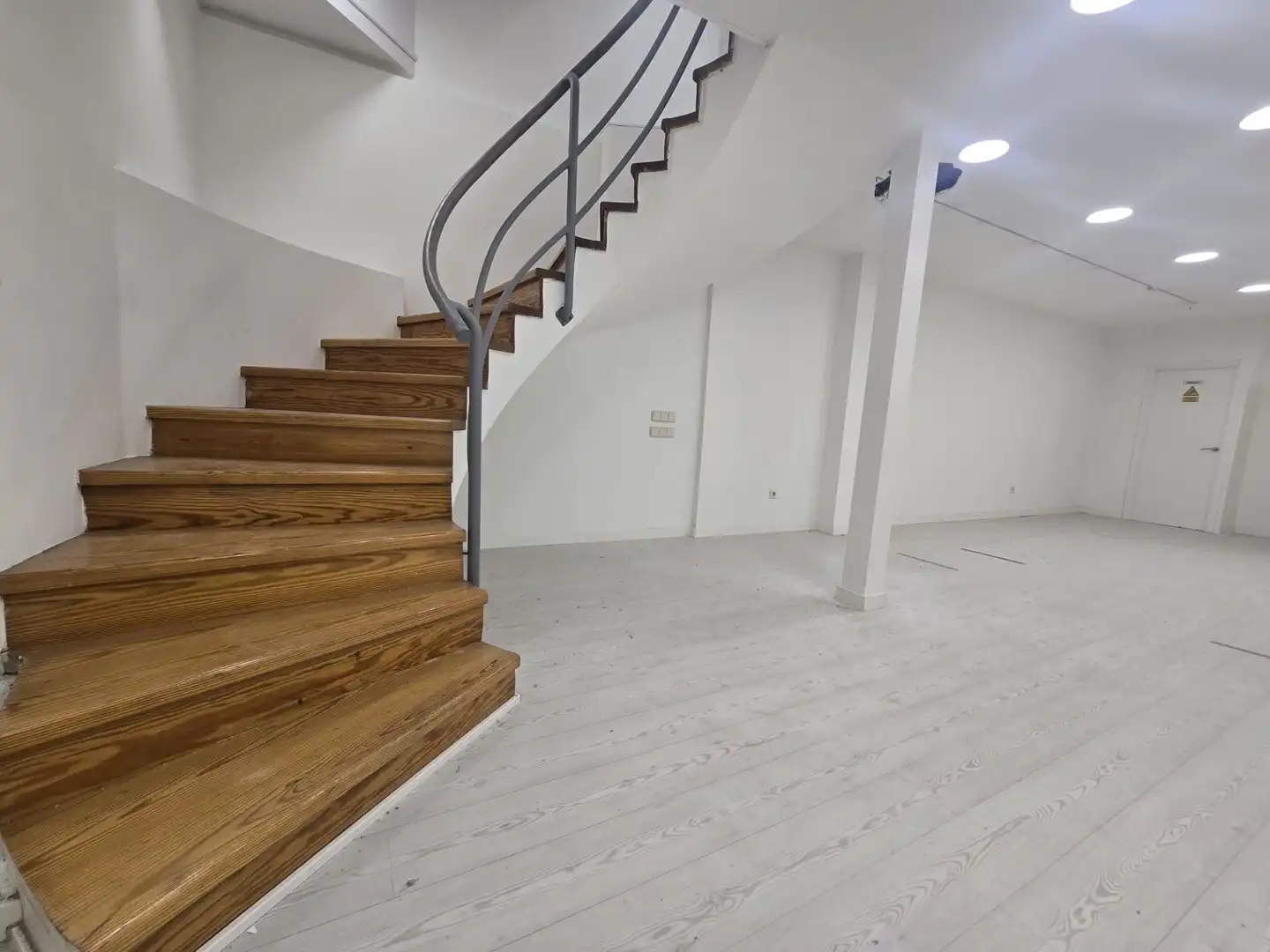 Commercial properties for rent in  Logroño  with Air Conditioner