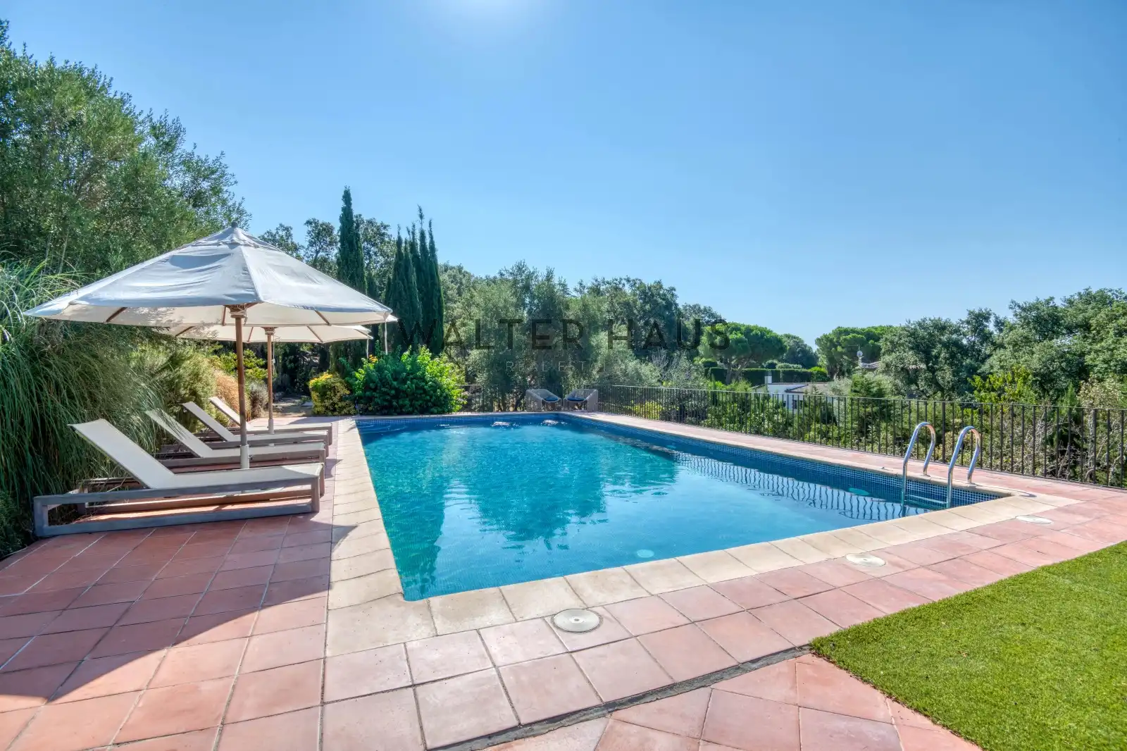 Casa amb terrassa en venda a Avinguda de Vallvanera, imagen 19