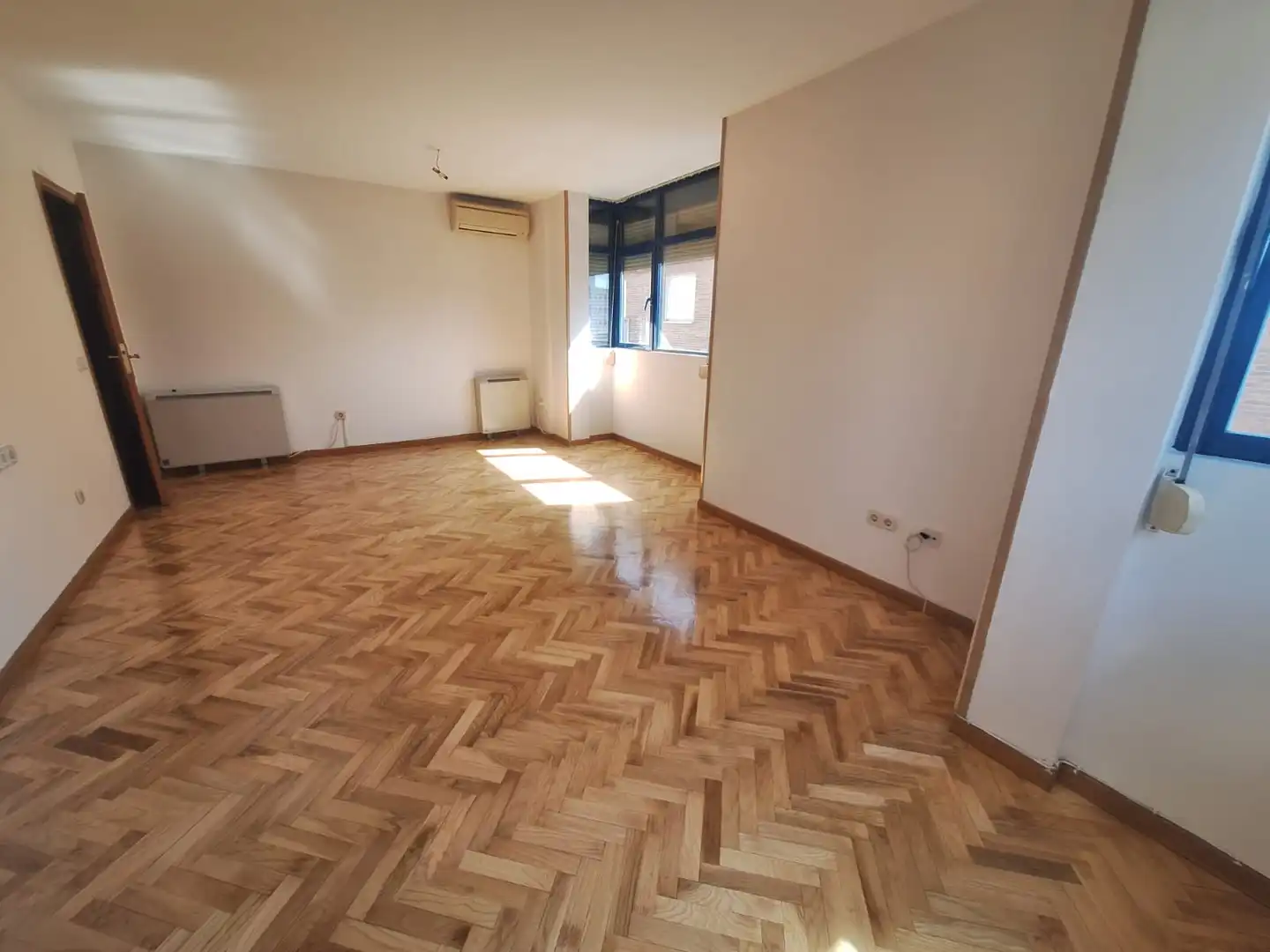Sala d'estar de Pis de lloguer en Madrid amb Aire condicionat, Forn i Balcó