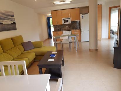 Sala d'estar de Apartament en venda en Algeciras amb Jardí privat, Terrassa i Piscina comunitària