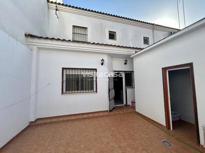 Exterior view of Single-family semi-detached for sale in Mairena del Alcor