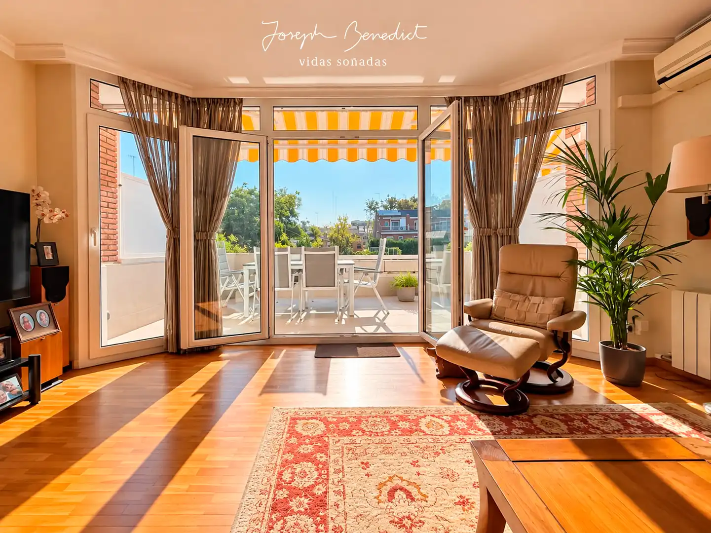Terraza de Casa o chalet en venta en Castelldefels con Aire acondicionado, Calefacción y Jardín privado