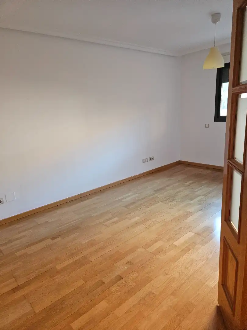 Apartamento con piscina en alquiler en Calle de la Antracita, imagen 8