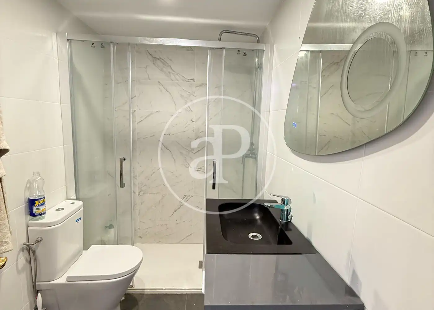 Bathroom of Duplexes for sale in Barcelona  with Air Conditioner, Heating and Terrace