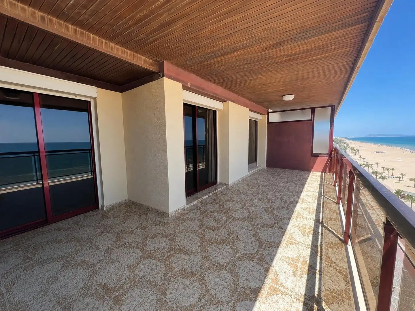Apartamento con piscina en venta en Playa de Gandia, imagen 2