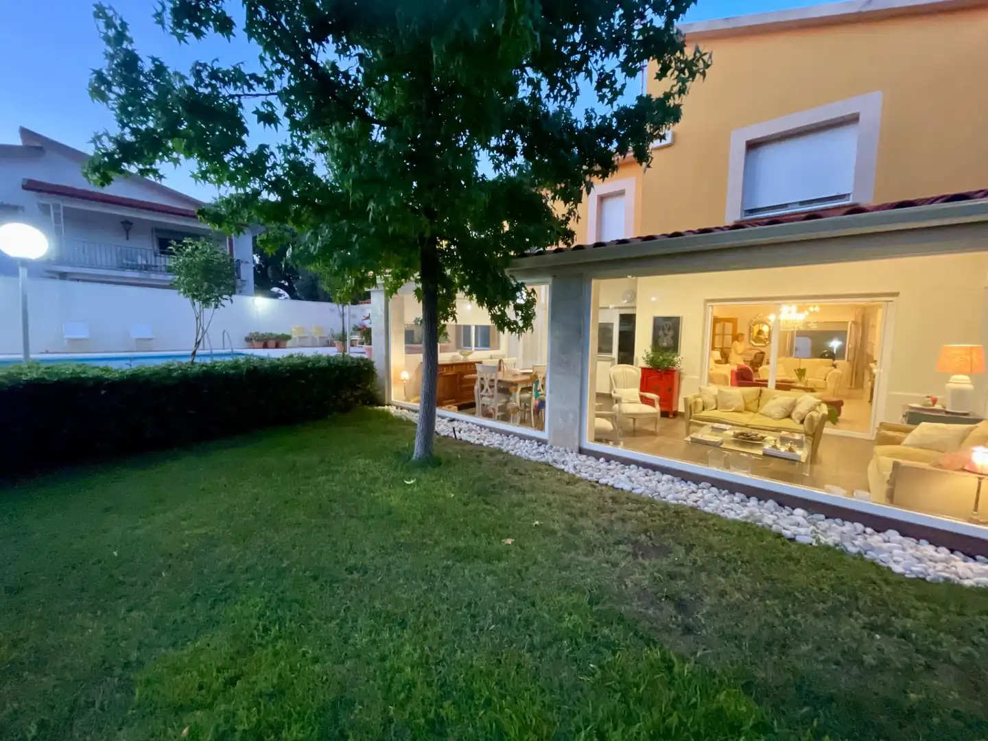 Terrassa de Casa o xalet en venda en Galindo y Perahuy amb Calefacció, Jardí privat i Terrassa