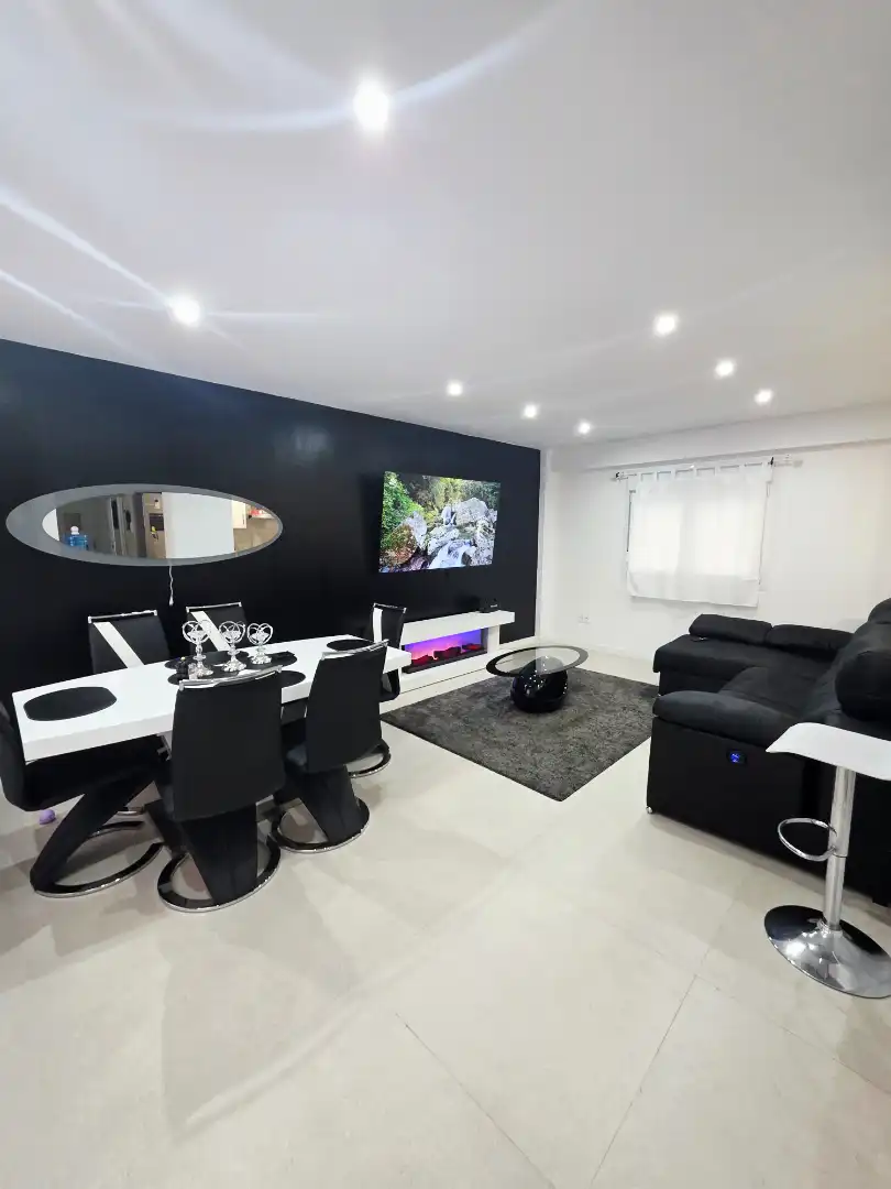 Living room of Ground floor for sale in Sabadell  with Furnished, Oven and Washing machine