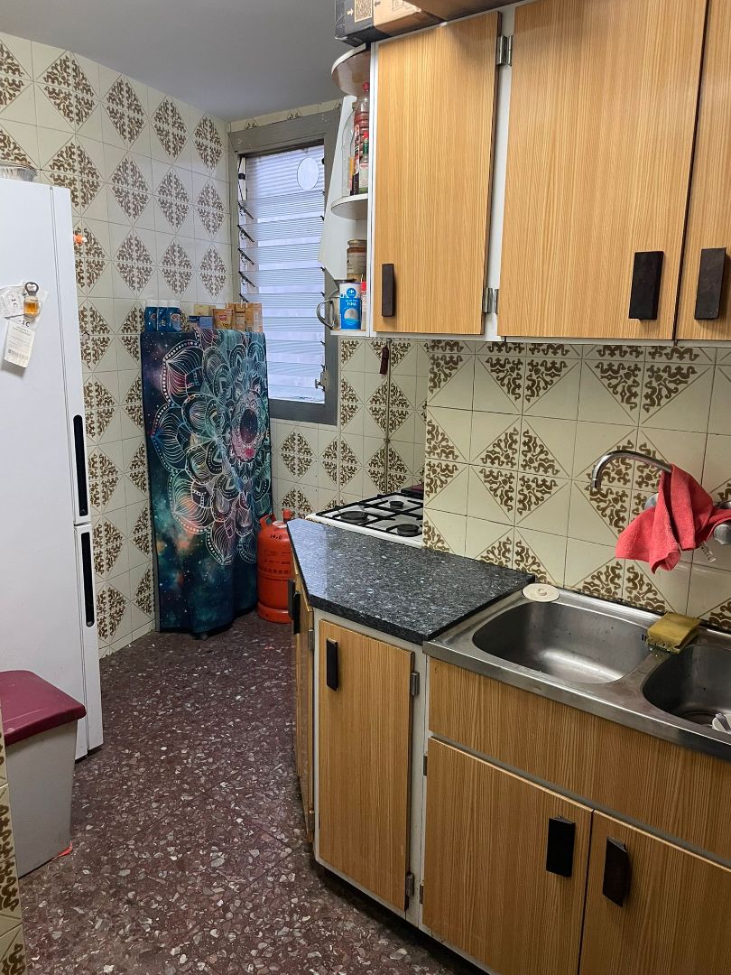 Kitchen of Flat for sale in  Barcelona Capital  with Air Conditioner, Oven and Balcony
