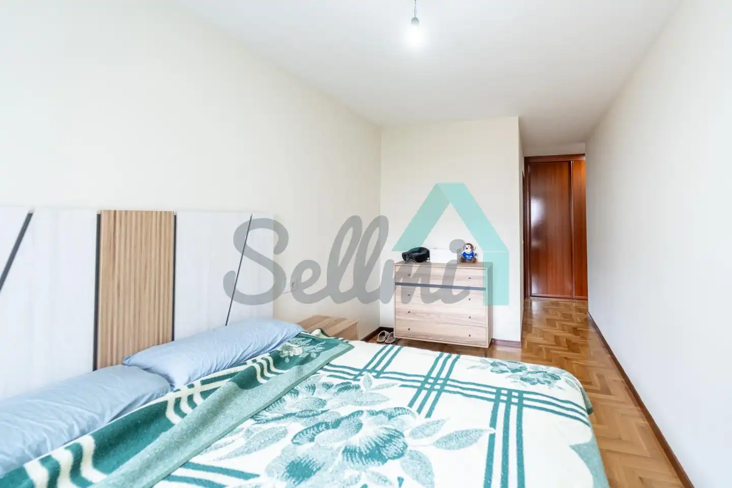 Bedroom of Flat for sale in Oviedo   with Heating, Parquet flooring and Terrace
