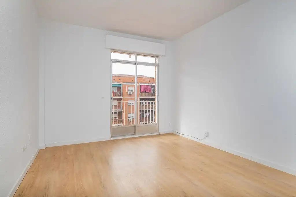 Piso en venta en C/ Pelayos