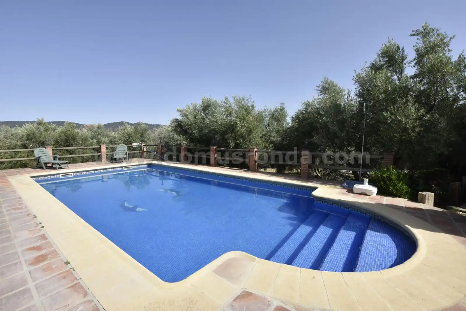 Casa rústica con terraza en venta en Arriate, imagen 2